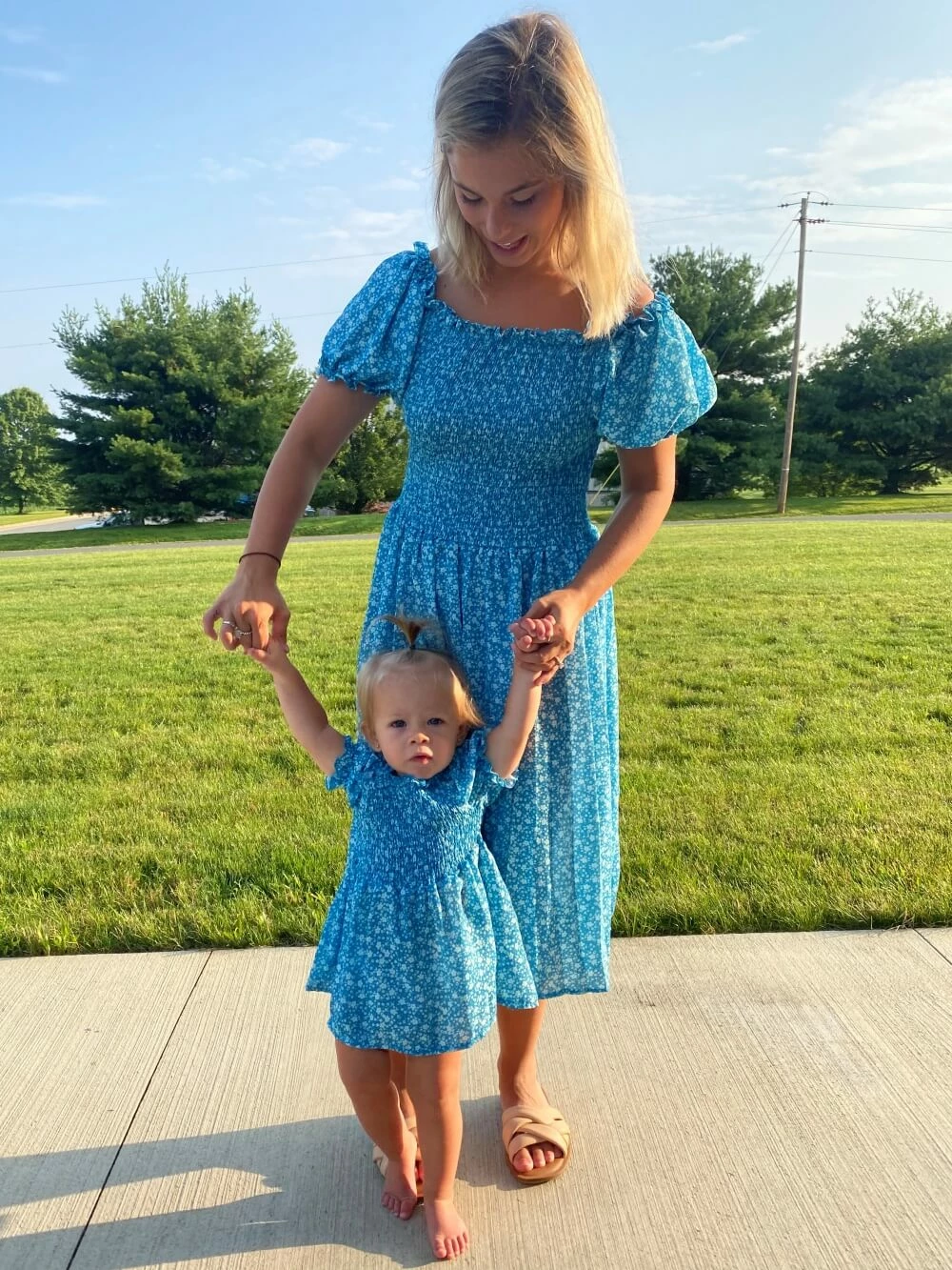 Sydney So Sweet Mom & Me Matching Mommy And Me - Blue Ditsy Floral Smocked Puff Sleeve Dress 3 Sydney So Sweet Mom & Me Matching Mommy And Me - Blue Ditsy Floral Smocked Puff Sleeve Dress