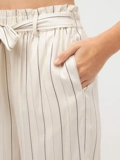 Sydney So Sweet Women's Stripe High Waist Tie Front Cropped Length Pants Ivory 8 Sydney So Sweet Women's Stripe High Waist Tie Front Cropped Length Pants Ivory